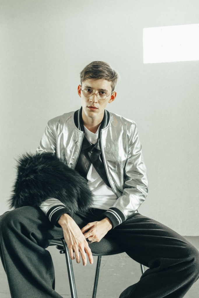 Los Vladimirovich - Shirt, José Sanchez - Leather shirt and fur, DanCassab - Silver Bomber Jacket, Salo Shayo - Pants, Vintage Glasses