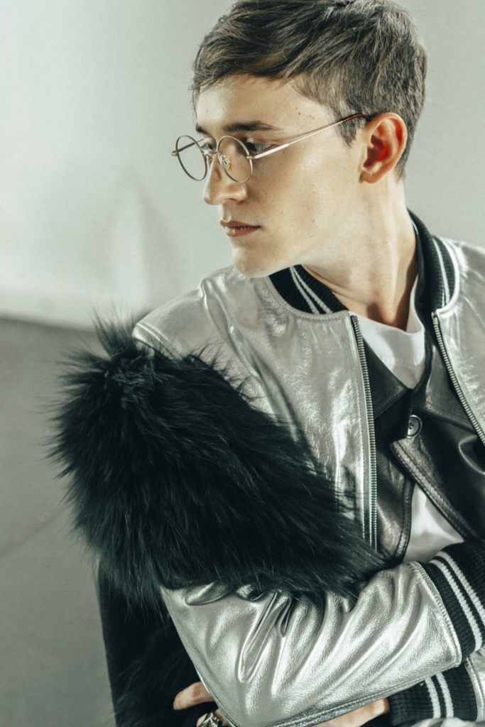 Los Vladimirovich - Shirt, José Sanchez - Leather shirt and fur, DanCassab - Silver Bomber Jacket, Salo Shayo - Pants, Vintage Glasses